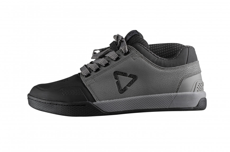 Leatt dbx 2.0 online shoes review